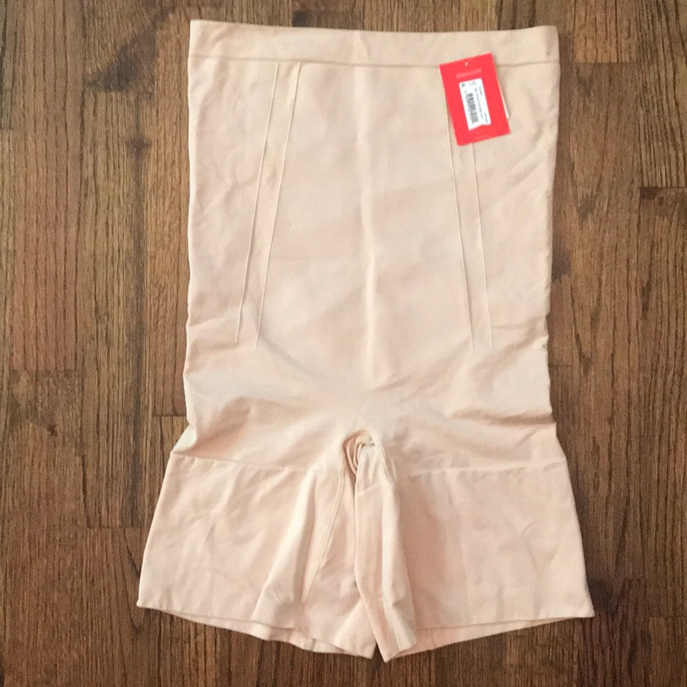 Spanx Oncore High Waisted Mid Thigh Short